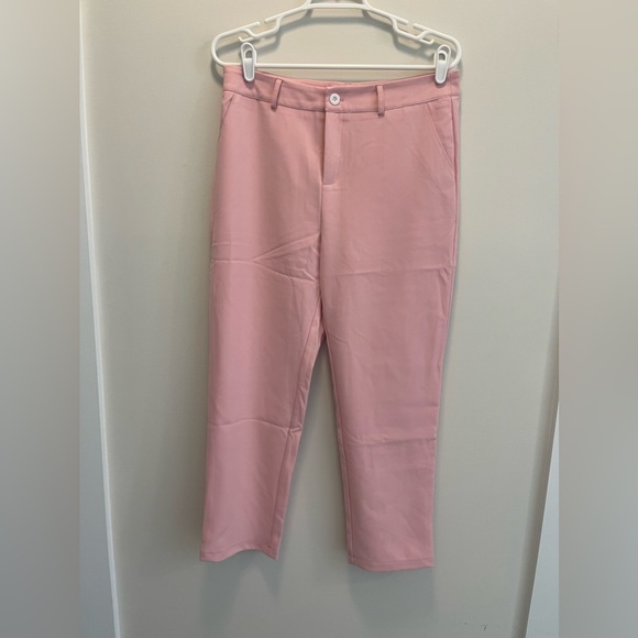 Stylish Pink Blazer & Pant Suit Set - Size 8 💼
	•	Condition: worn once - Picture 3 of 5